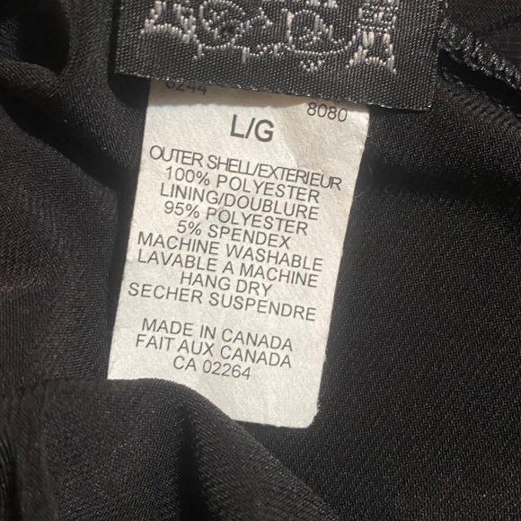 ‼️ Beautiful Floral Top - Picture 2 of 2